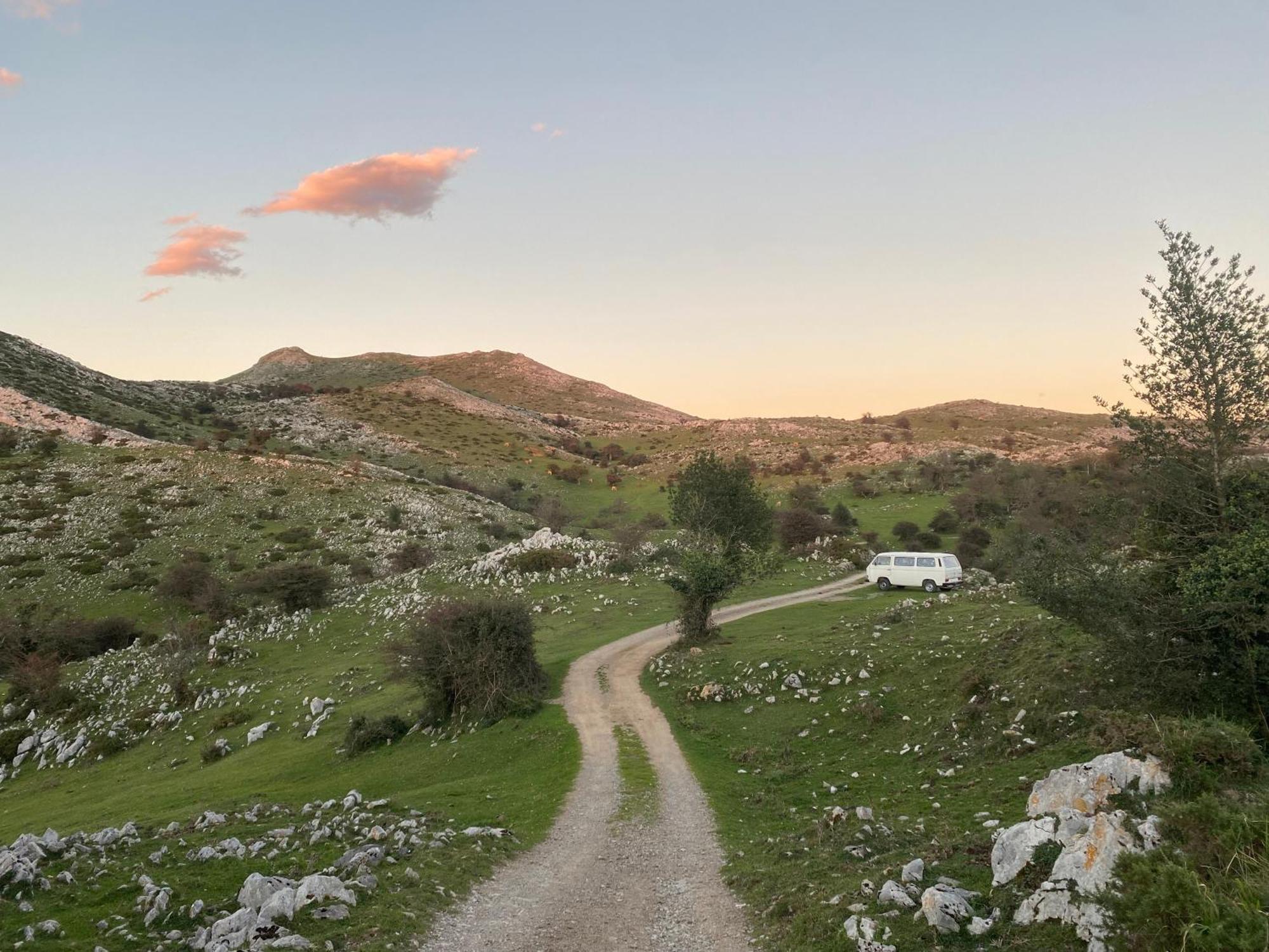 Casa Estilo Rural Con Jardin Entre Playa Y Montana Villa Caravia Exteriör bild